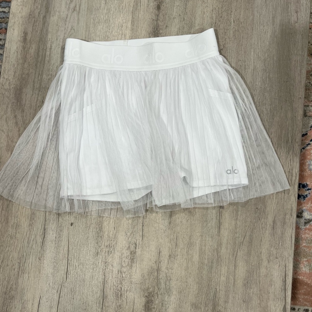 ALO Yoga White Pleated Skirt
